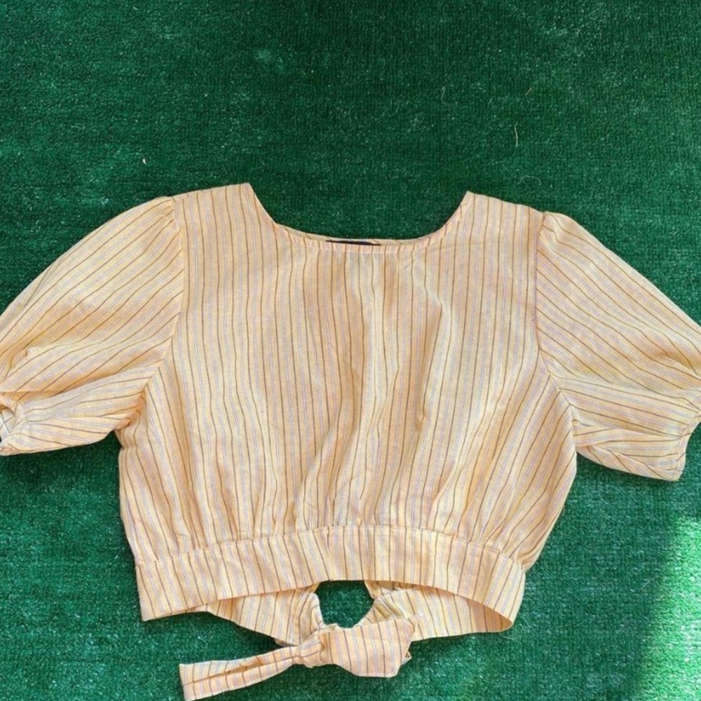Kontrol Contemporary Crop-Top Blouse- Size Medium